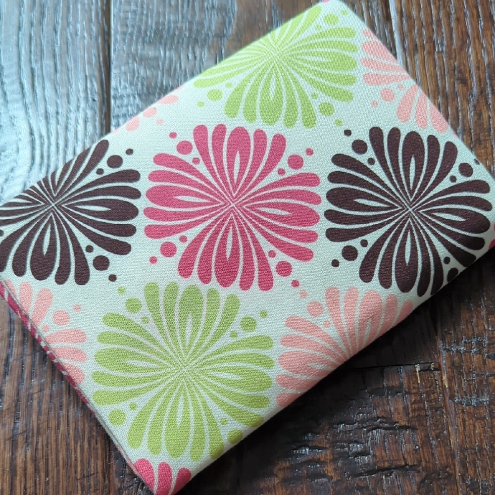 NWOT Handmade Floral Padded Fabric Knitting Crochet Needle Case Pouch from Etsy - Picture 7 of 8
